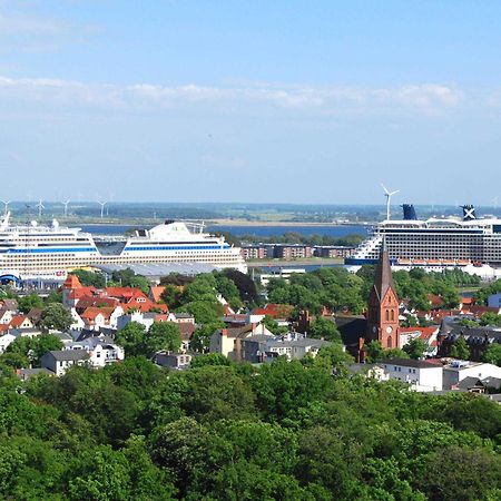 Ferienwohnung Warnemuende Am Kurpark Rostock Extérieur photo