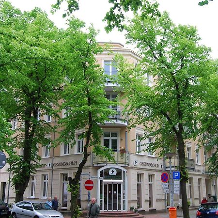 Ferienwohnung Warnemuende Am Kurpark Rostock Extérieur photo